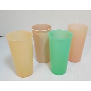 Tupperware Tumblers 4 Vintage 9 Oz Cups #116 Drinking